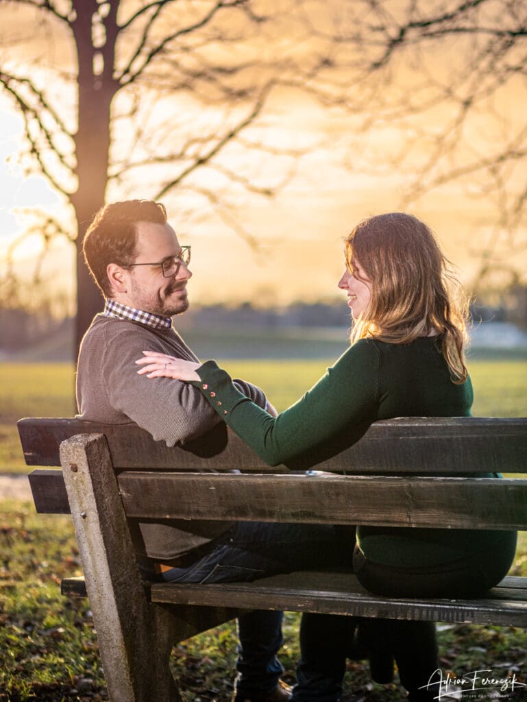 Verlobungsfotos Wiener Neustadt im Akademiepark