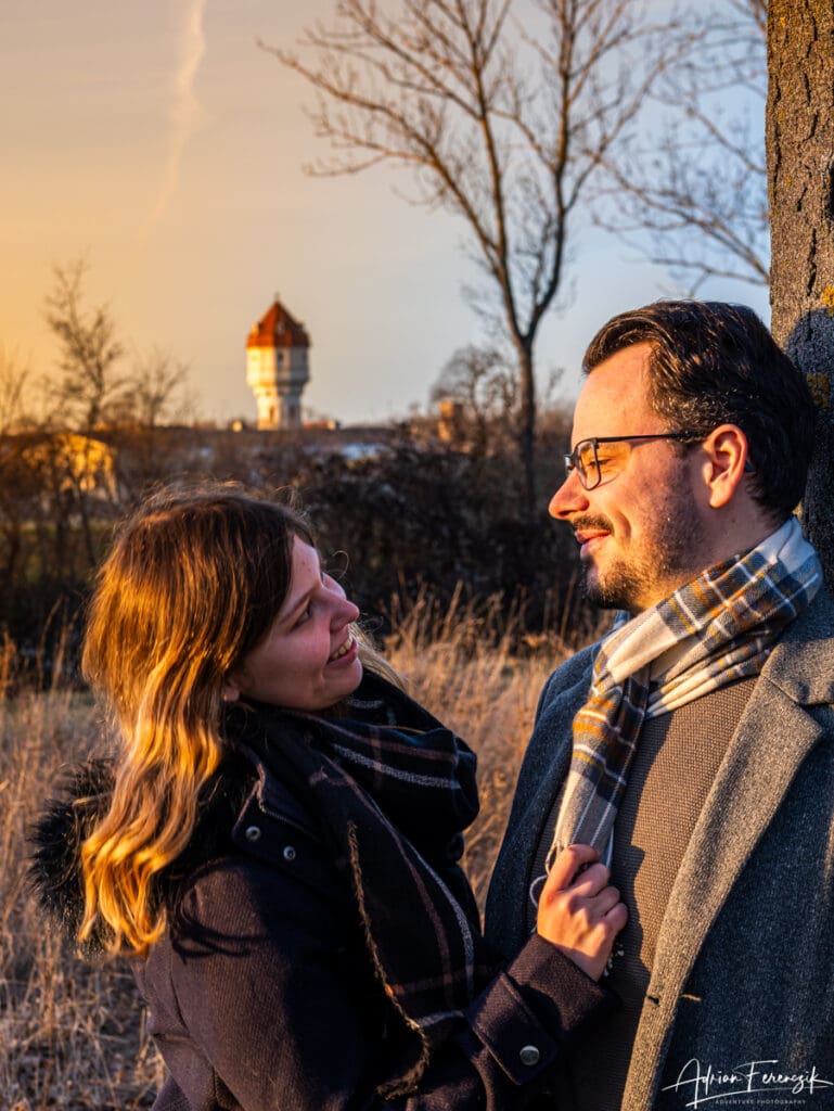 Verlobungsfotos Wiener Neustadt im Akademiepark